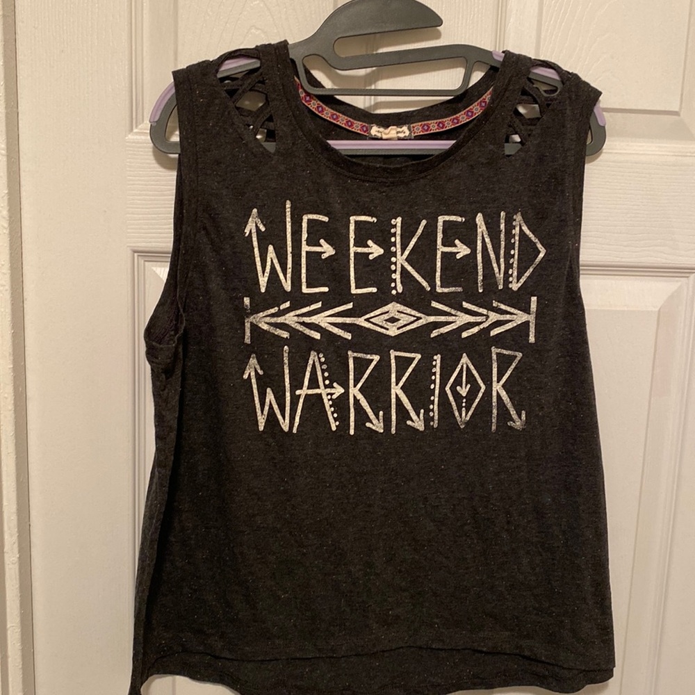 Muscle tee, gray tee